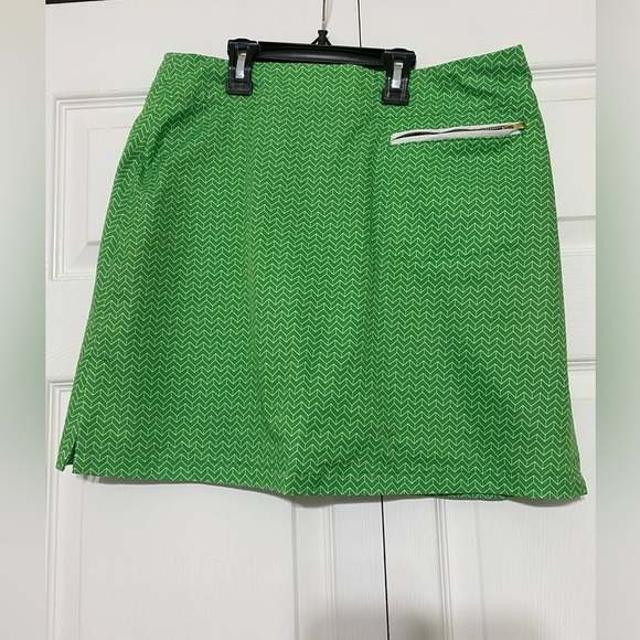 - FAIRWAY FOX Green and white skort size 6 - Picture 1 of 7